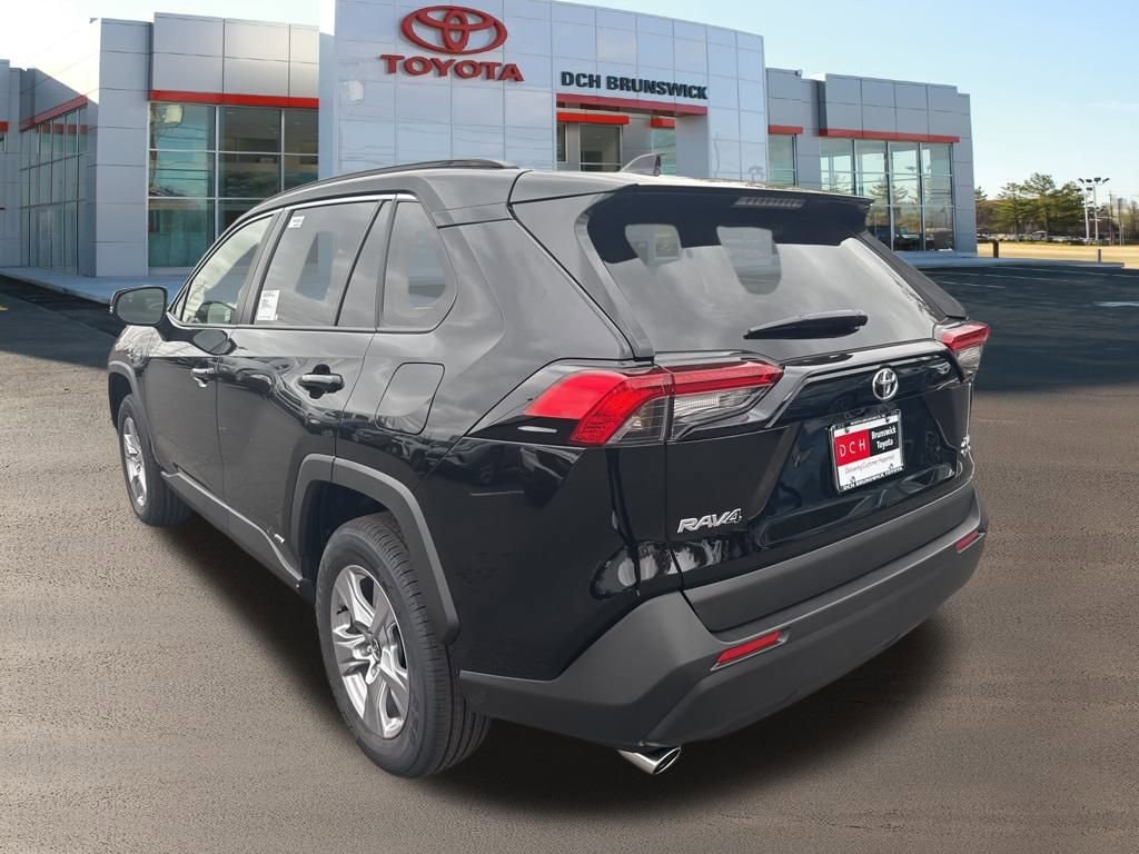 Thumbnail: 2025 Toyota RAV4 - 6