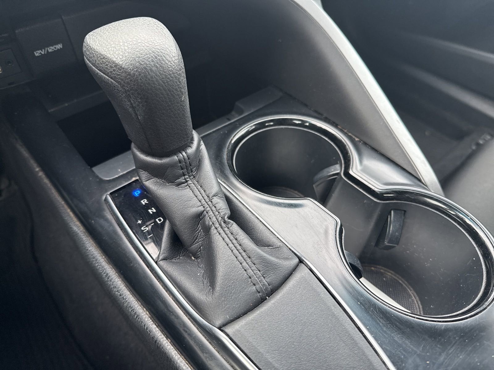 Thumbnail: 2018 Toyota Camry - 31