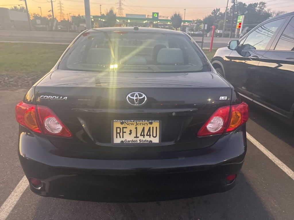 Thumbnail: 2010 Toyota Corolla - 13