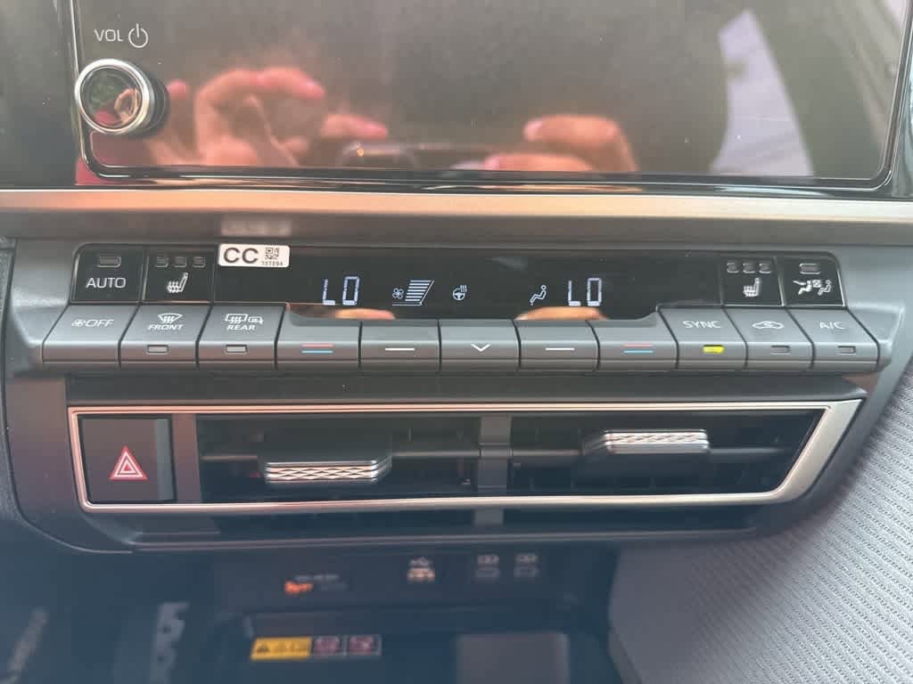 Thumbnail: 2025 Toyota Camry - 20