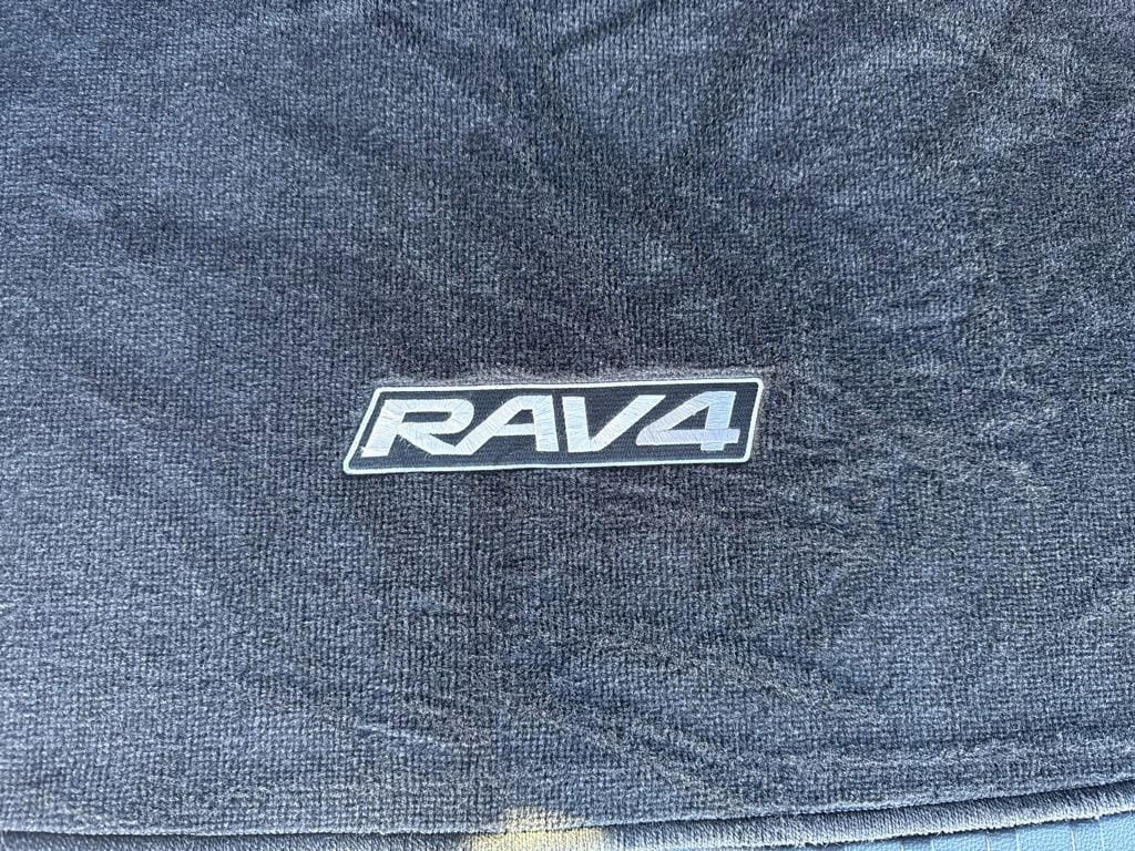 Thumbnail: 2019 Toyota RAV4 - 17