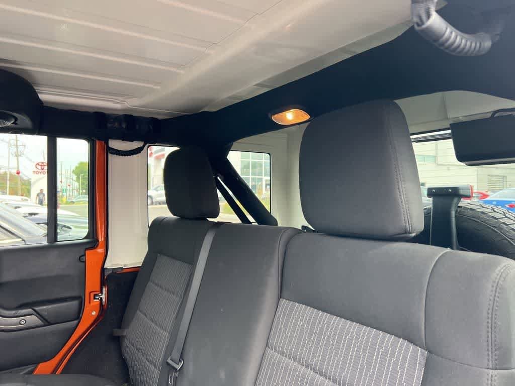 Thumbnail: 2011 Jeep Wrangler - 6
