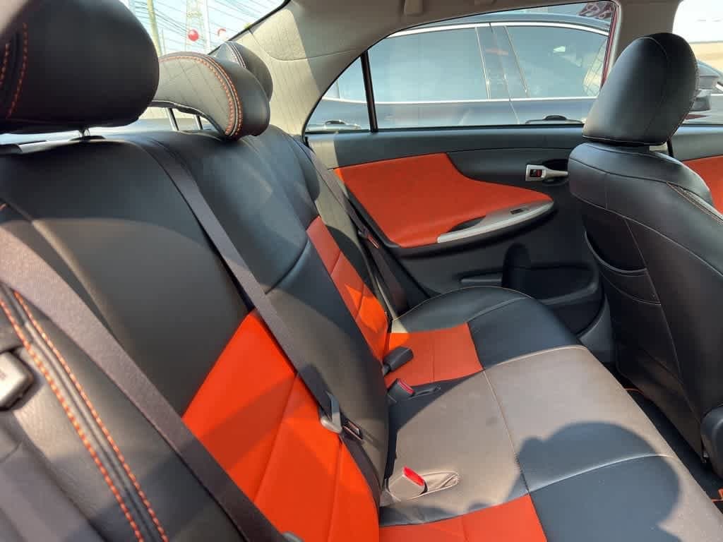2013 Toyota Corolla S 18