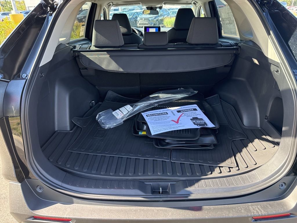 Thumbnail: 2025 Toyota RAV4 - 9