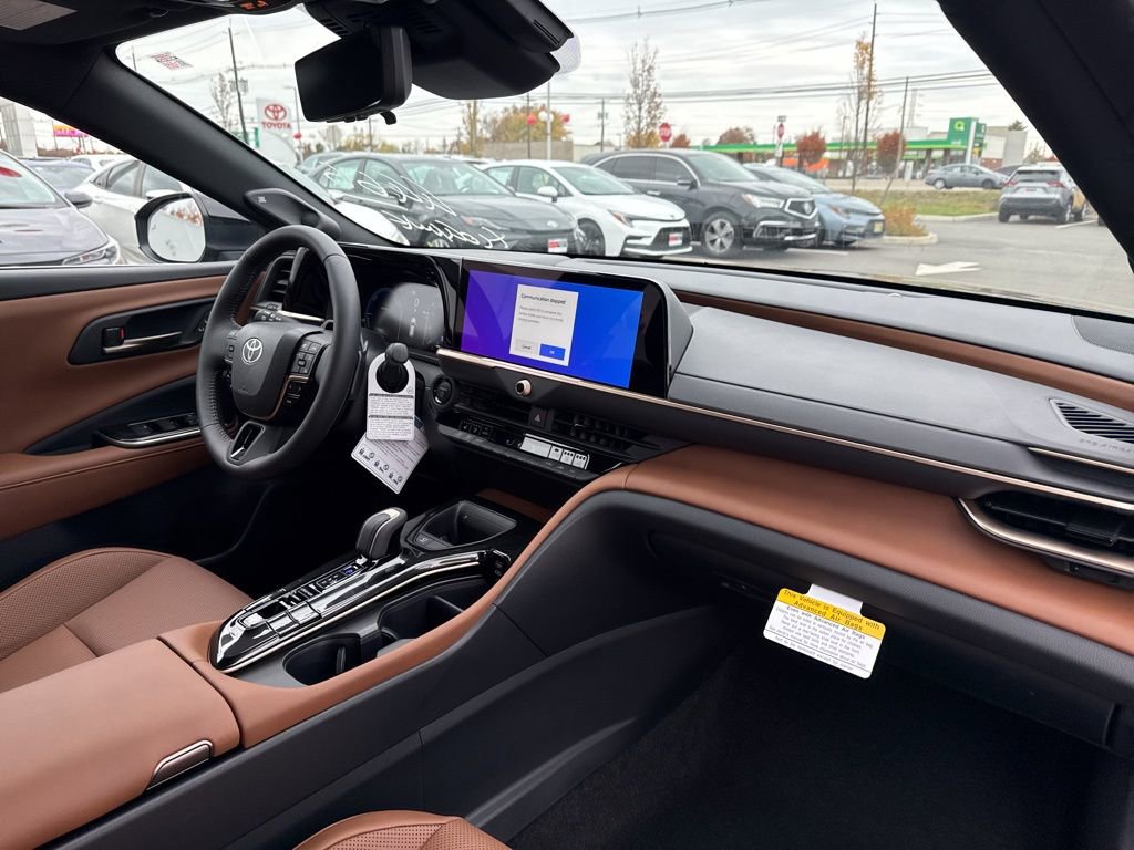 Thumbnail: 2025 Toyota Crown Signia - 12