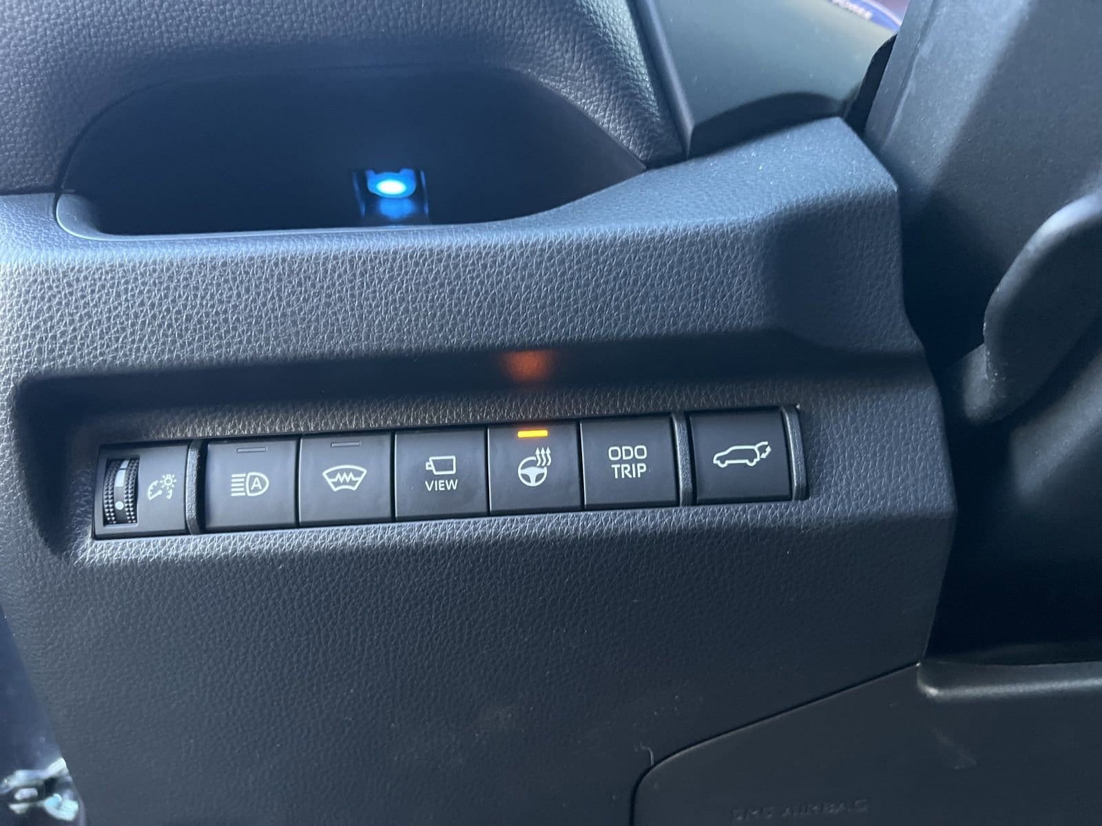 Thumbnail: 2023 Toyota RAV4 - 22