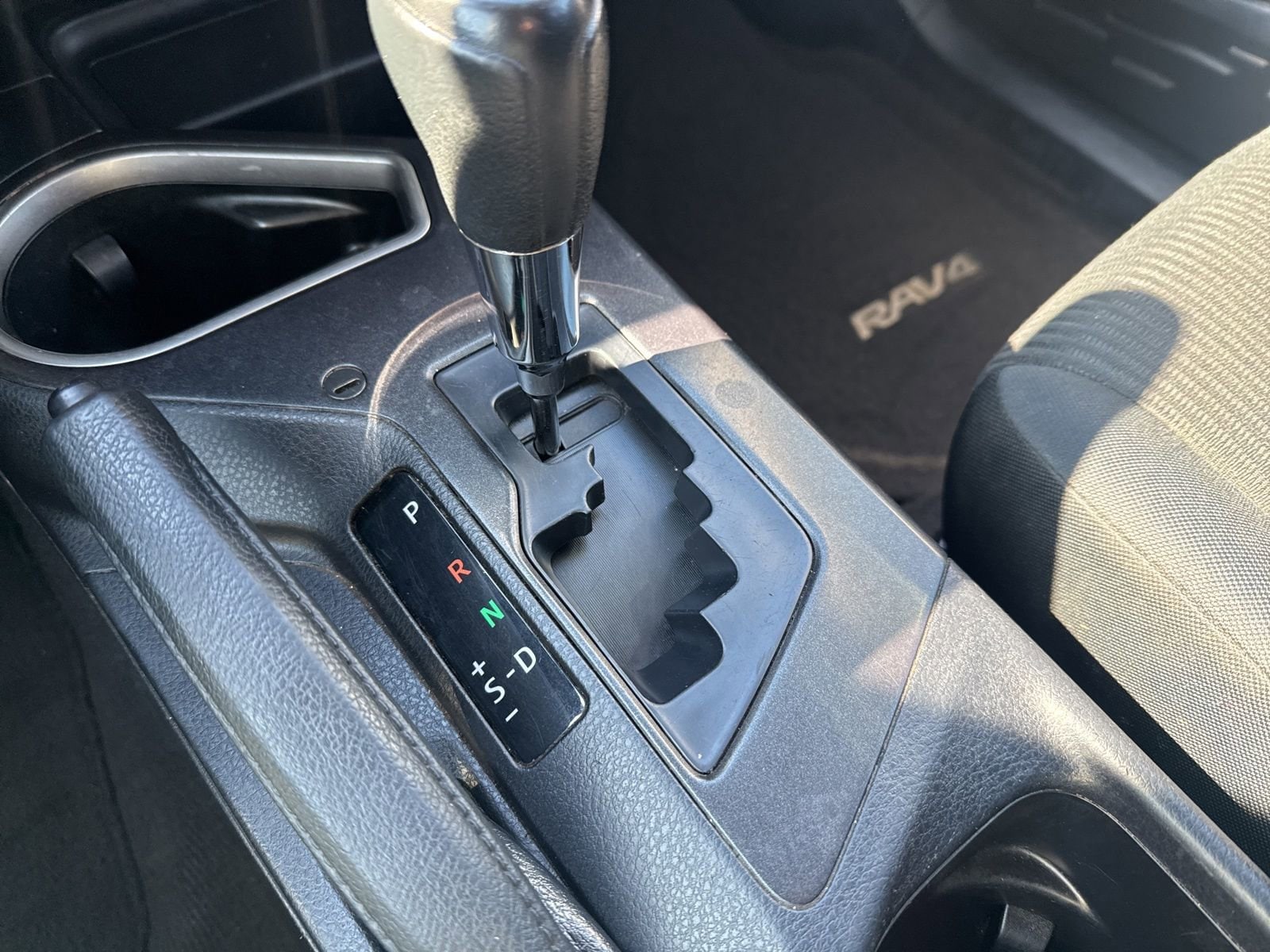 Thumbnail: 2016 Toyota RAV4 - 29