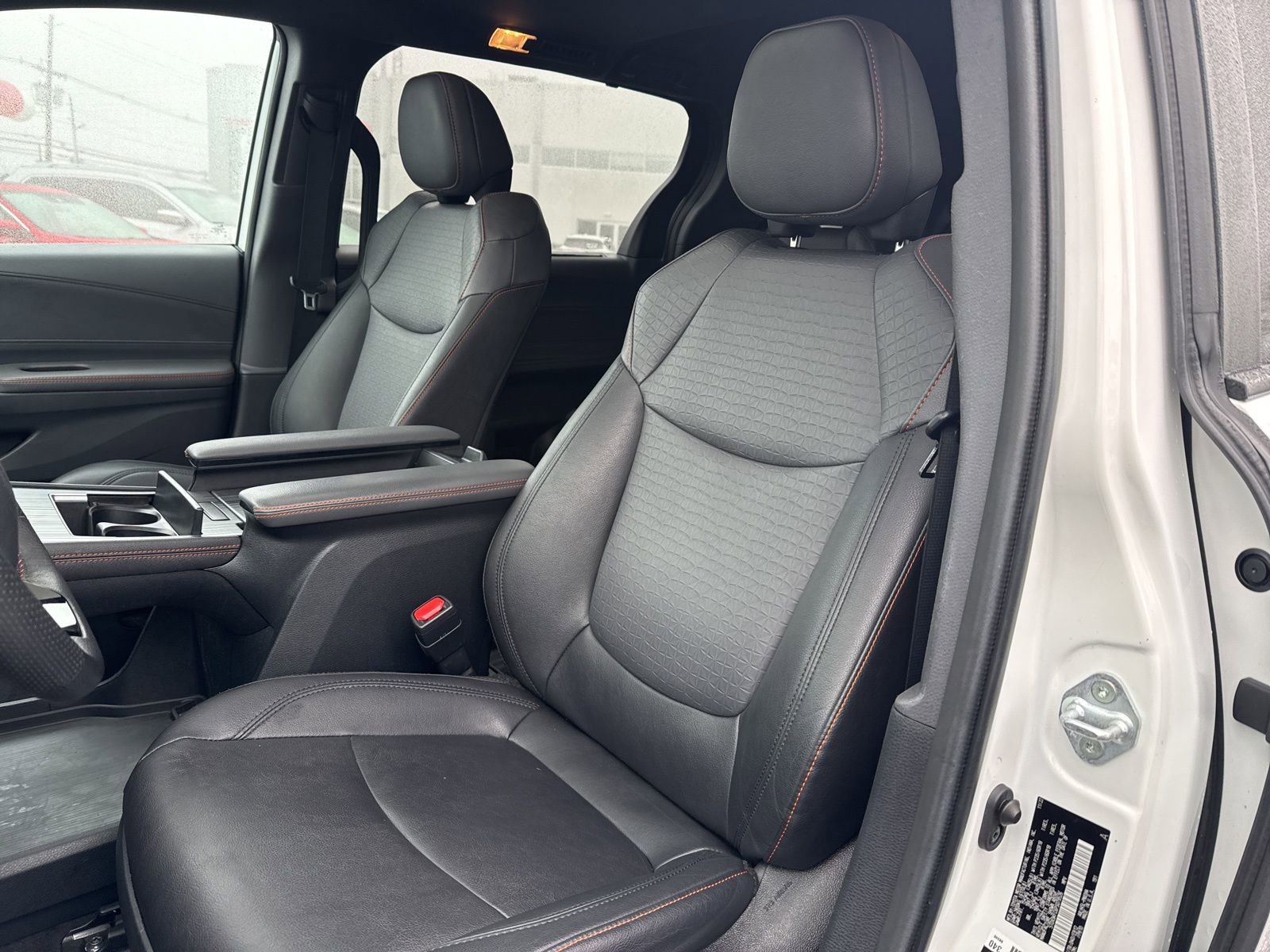 Thumbnail: 2023 Toyota Sienna - 18