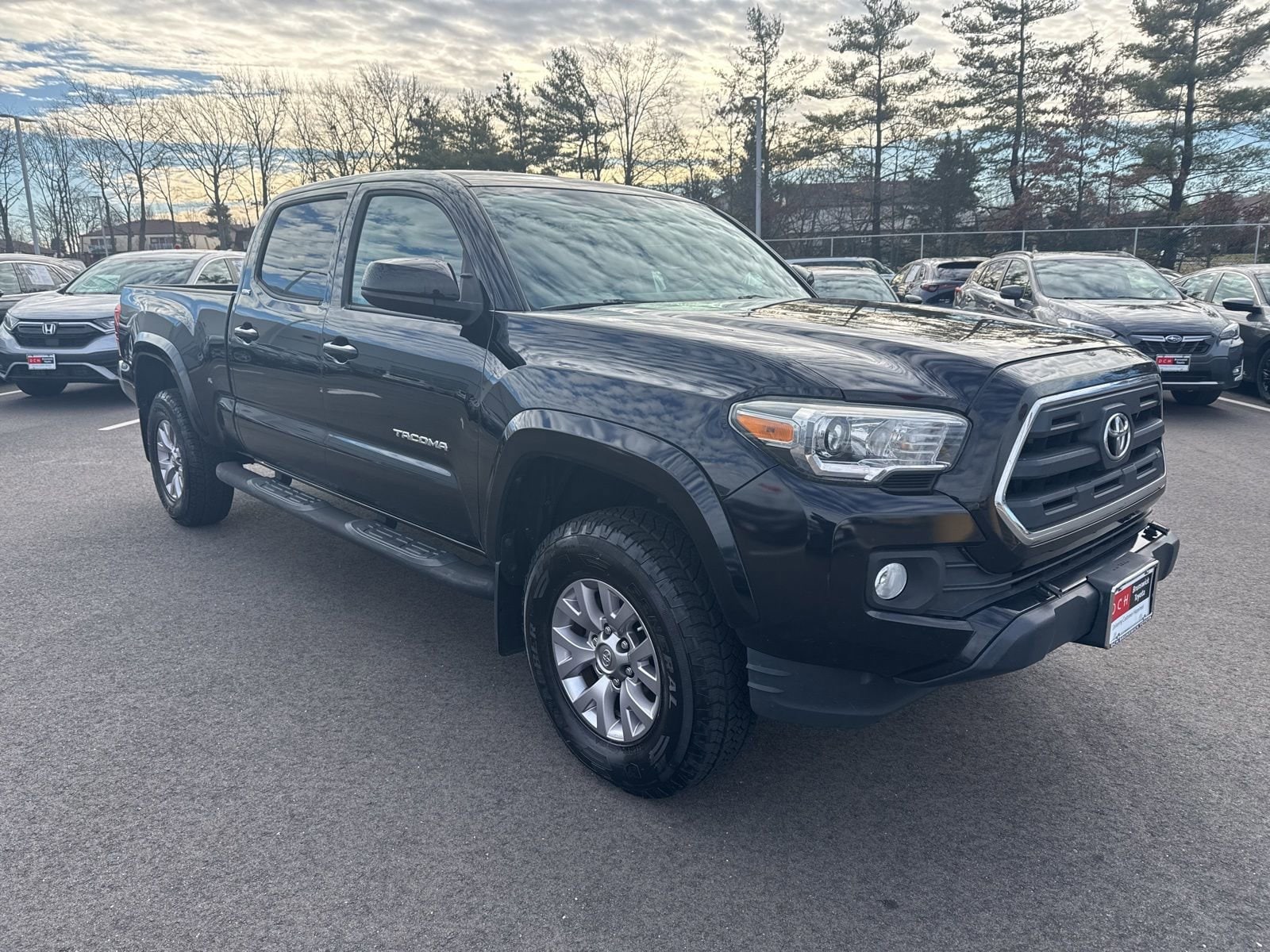 Thumbnail: 2017 Toyota Tacoma - 3