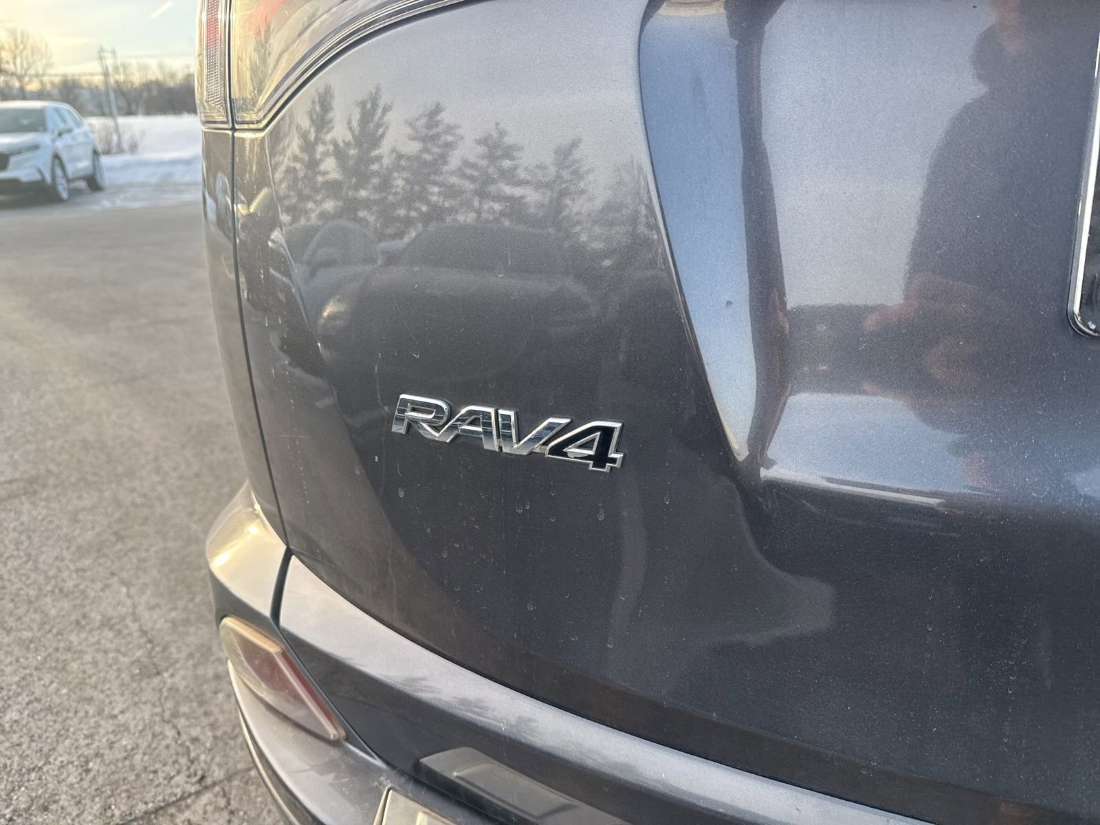 Thumbnail: 2017 Toyota RAV4 - 14