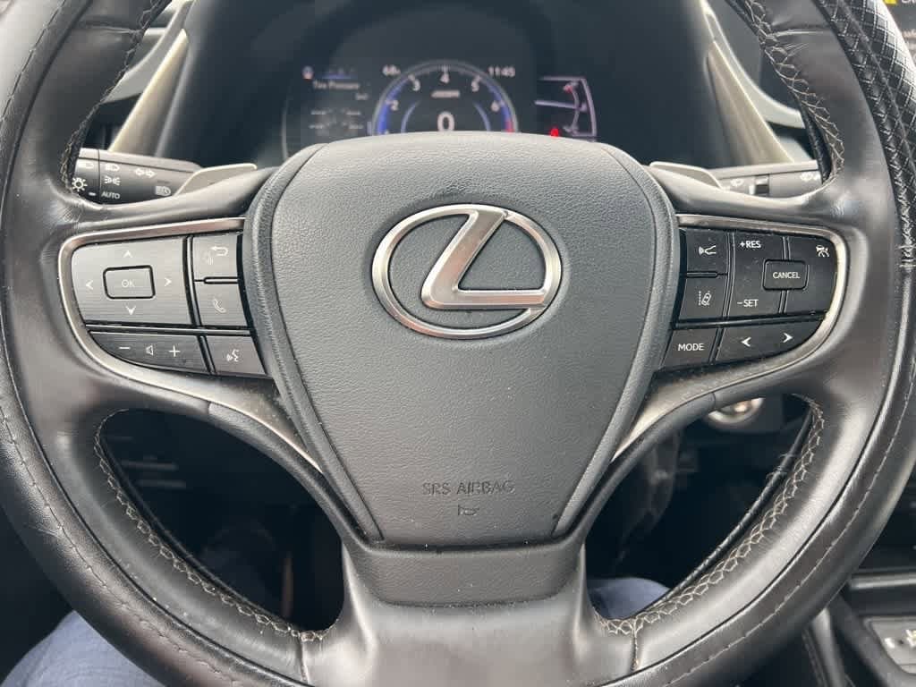 Thumbnail: 2020 Lexus ES - 18