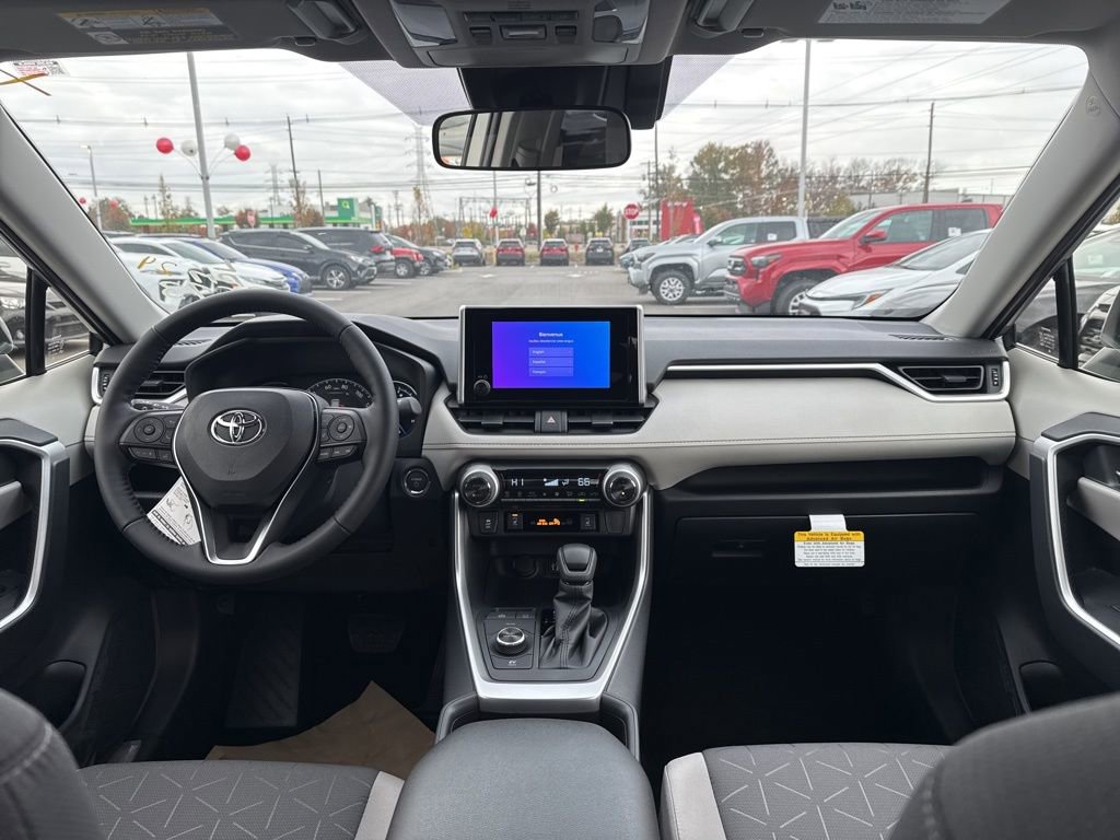 Thumbnail: 2025 Toyota RAV4 - 17