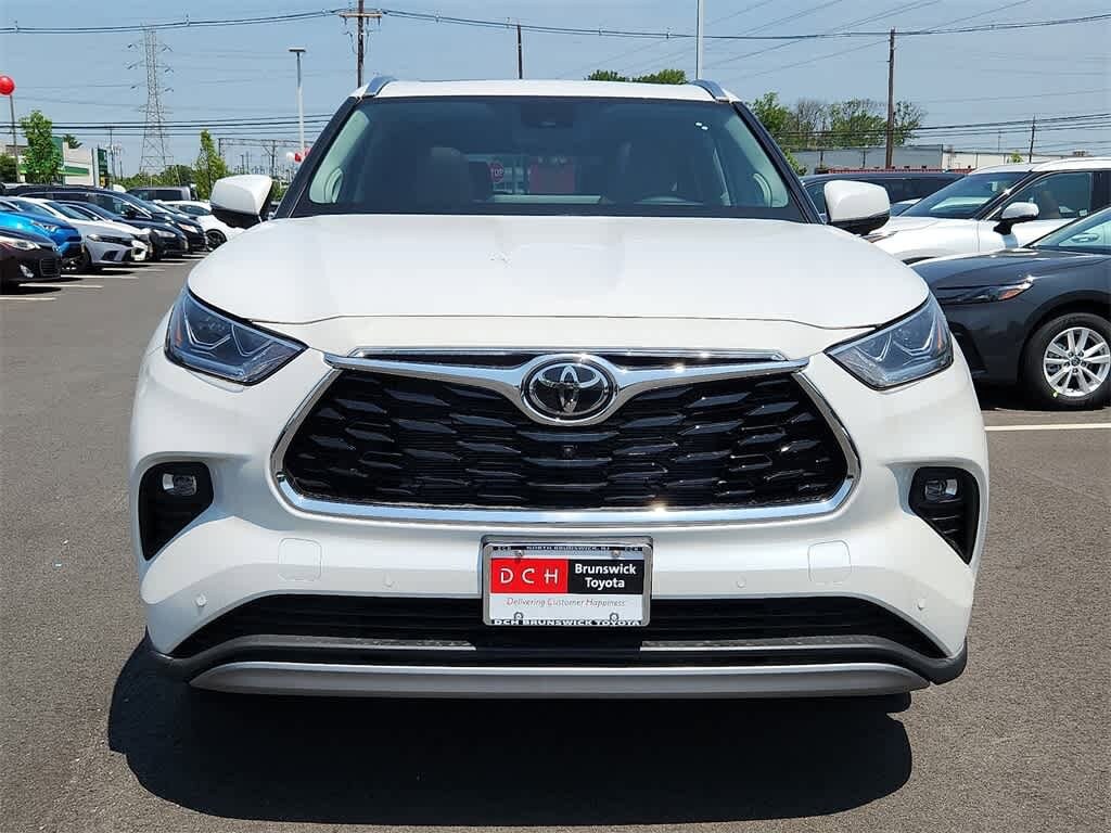 2025 Toyota Highlander Limited 2
