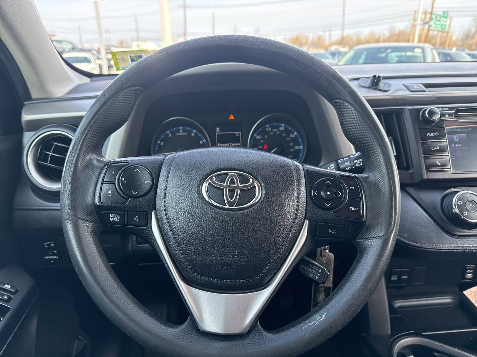 Thumbnail: 2017 Toyota RAV4 - 23