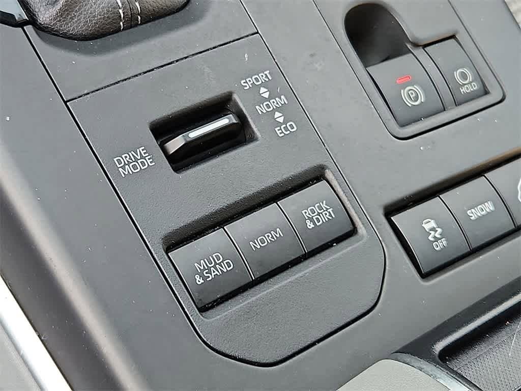Thumbnail: 2022 Toyota Highlander - 31