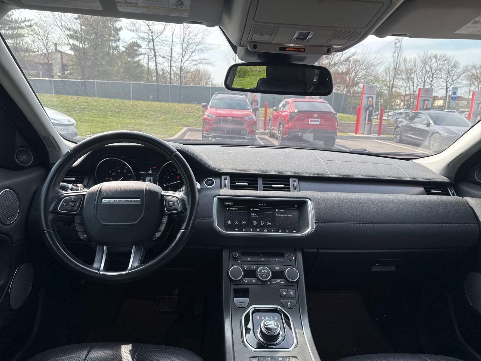 Thumbnail: 2019 Land Rover Range Rover Evoque - 26