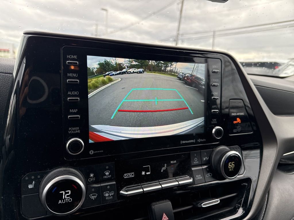 Thumbnail: 2021 Toyota Highlander - 26