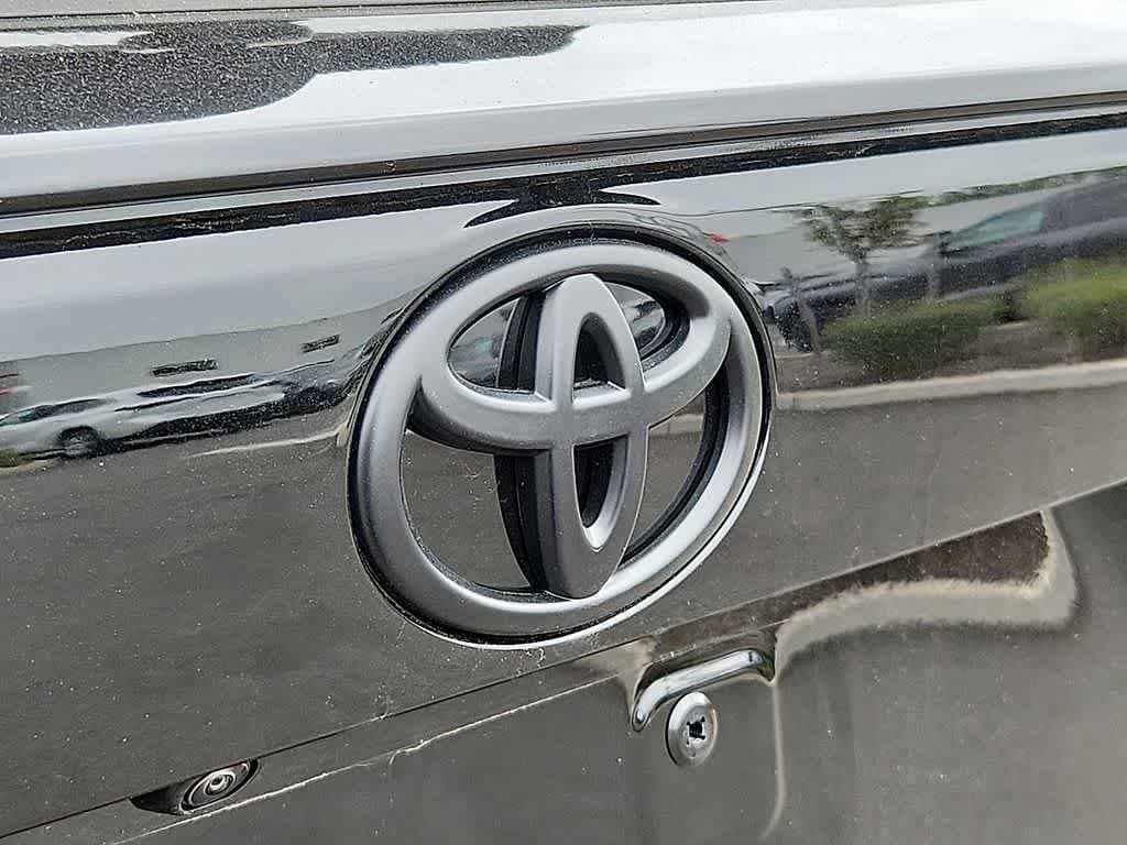 Thumbnail: 2025 Toyota RAV4 - 17