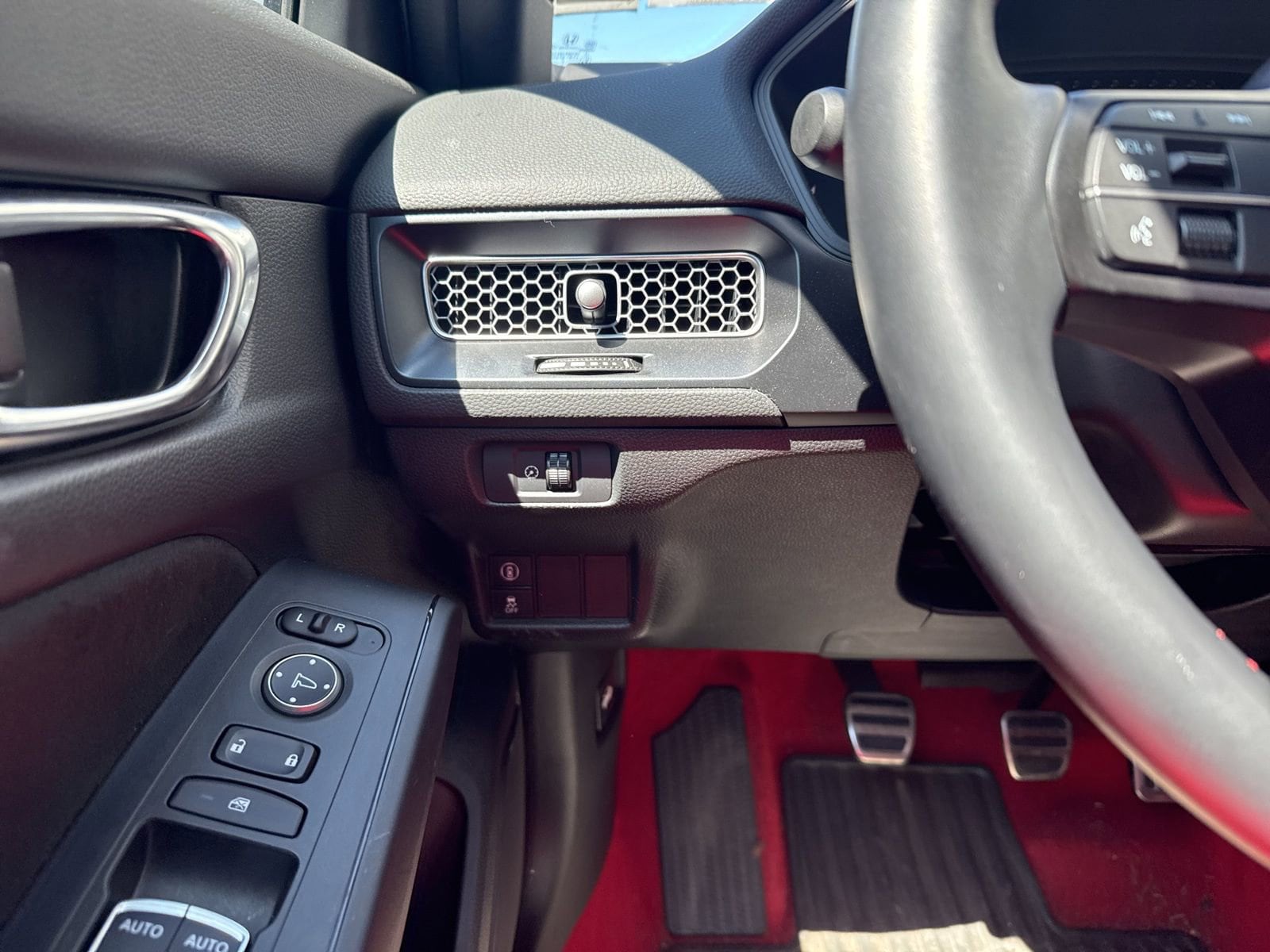 Thumbnail: 2024 Honda Civic - 32