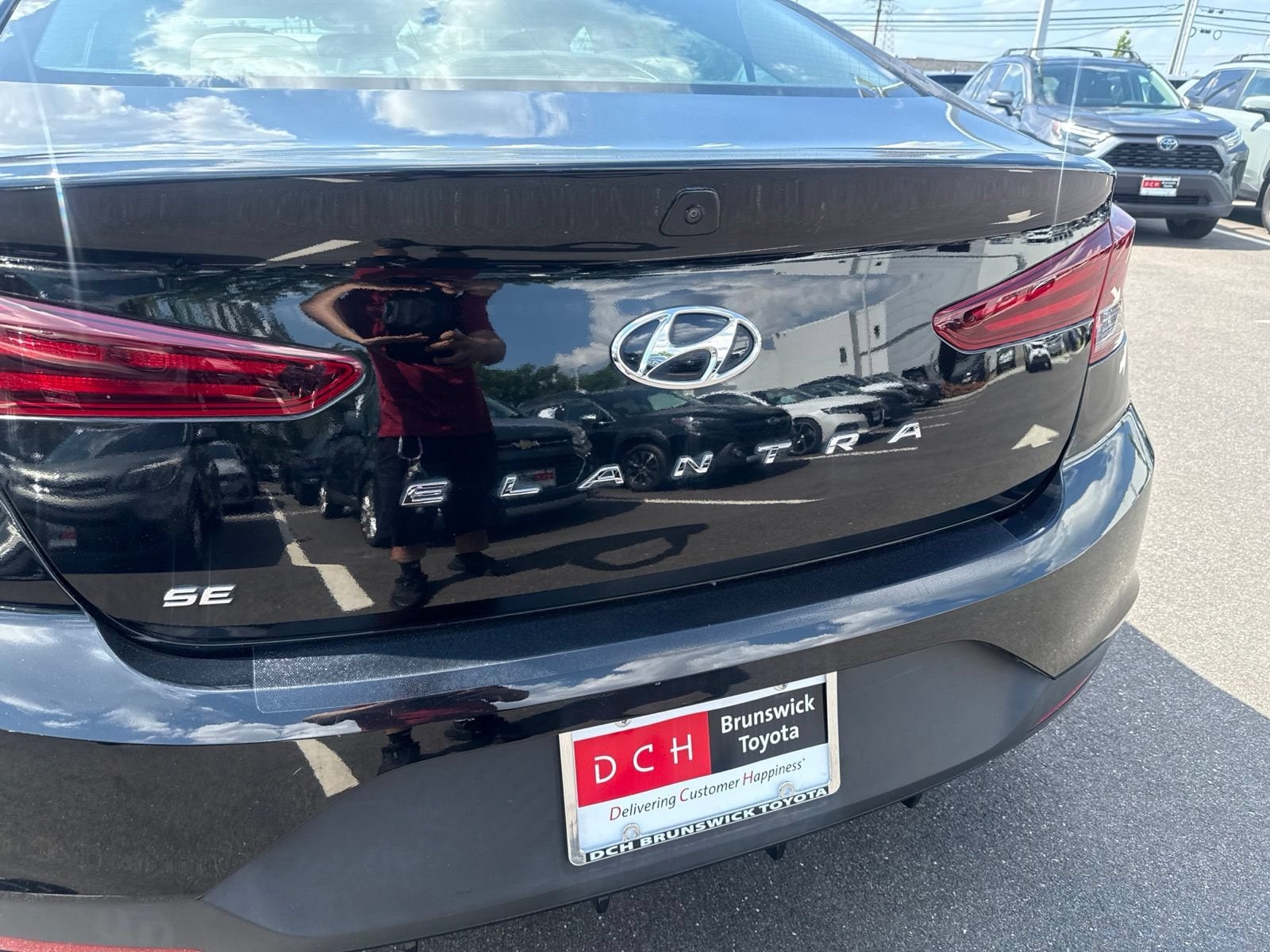 Thumbnail: 2020 Hyundai Elantra - 14