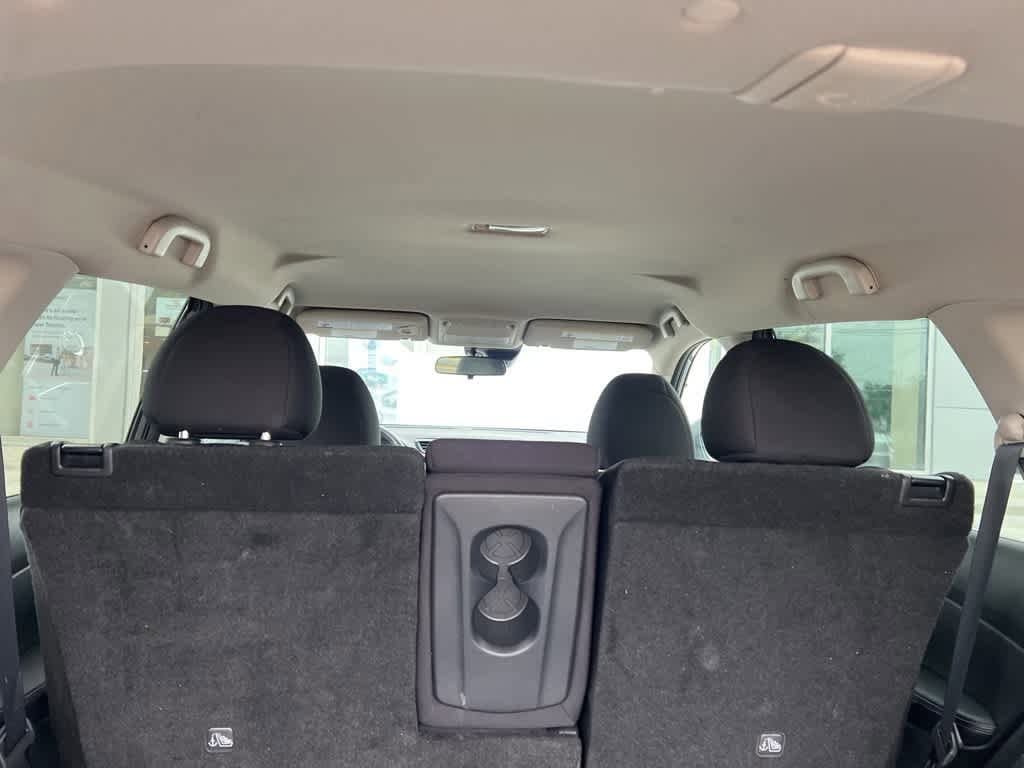 2019 Nissan Rogue SV 18