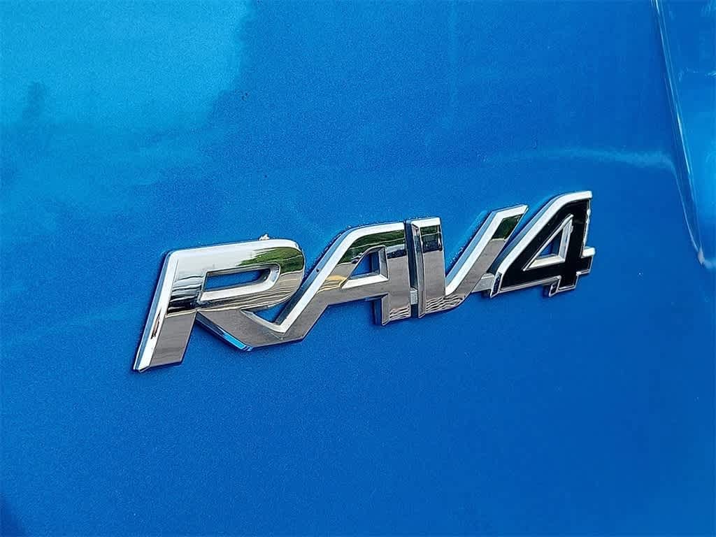 Thumbnail: 2017 Toyota RAV4 - 35