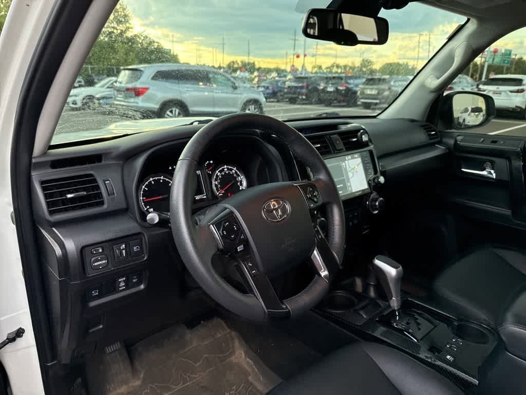 Thumbnail: 2022 Toyota 4Runner - 18
