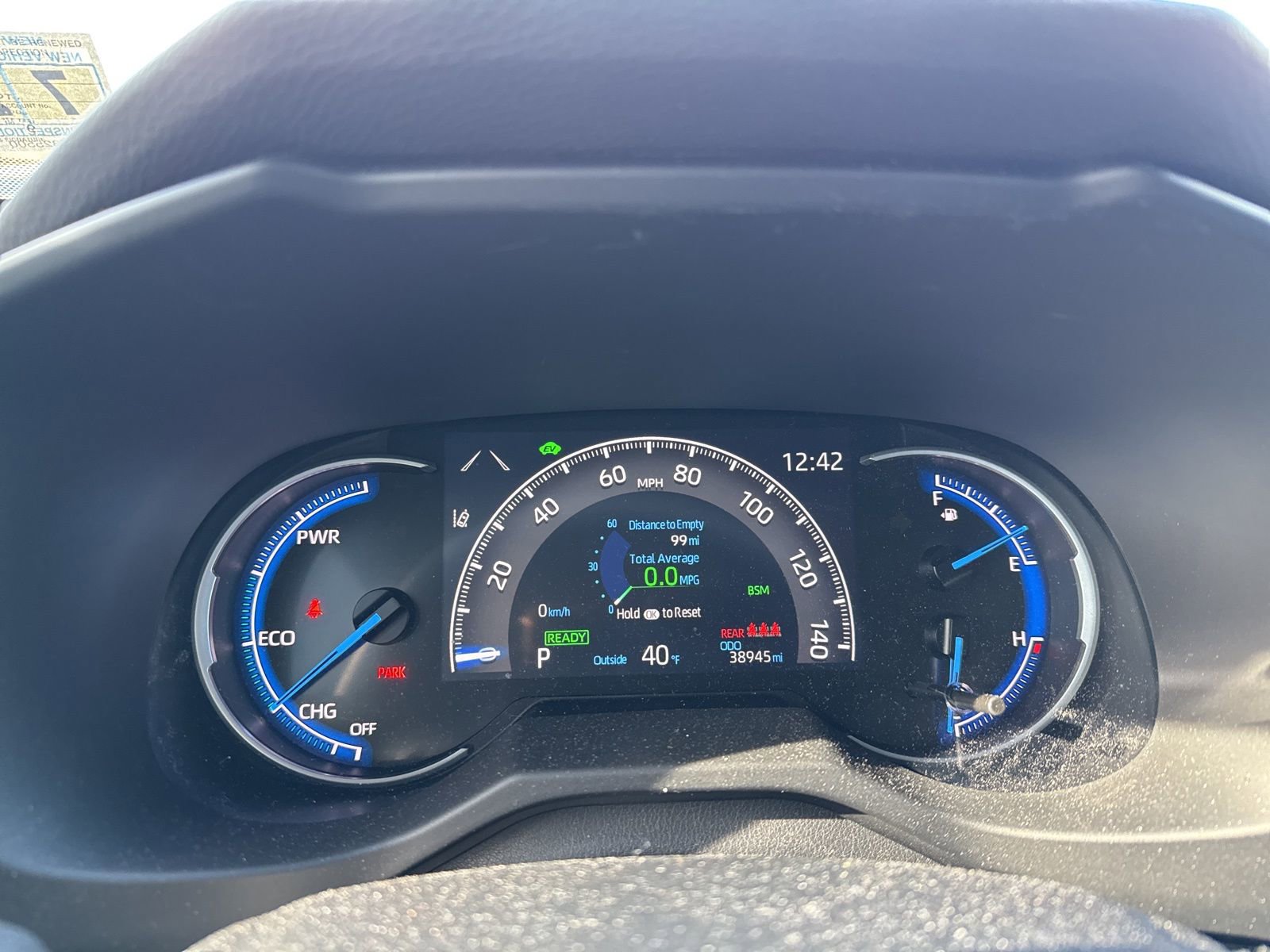 Thumbnail: 2023 Toyota RAV4 - 32