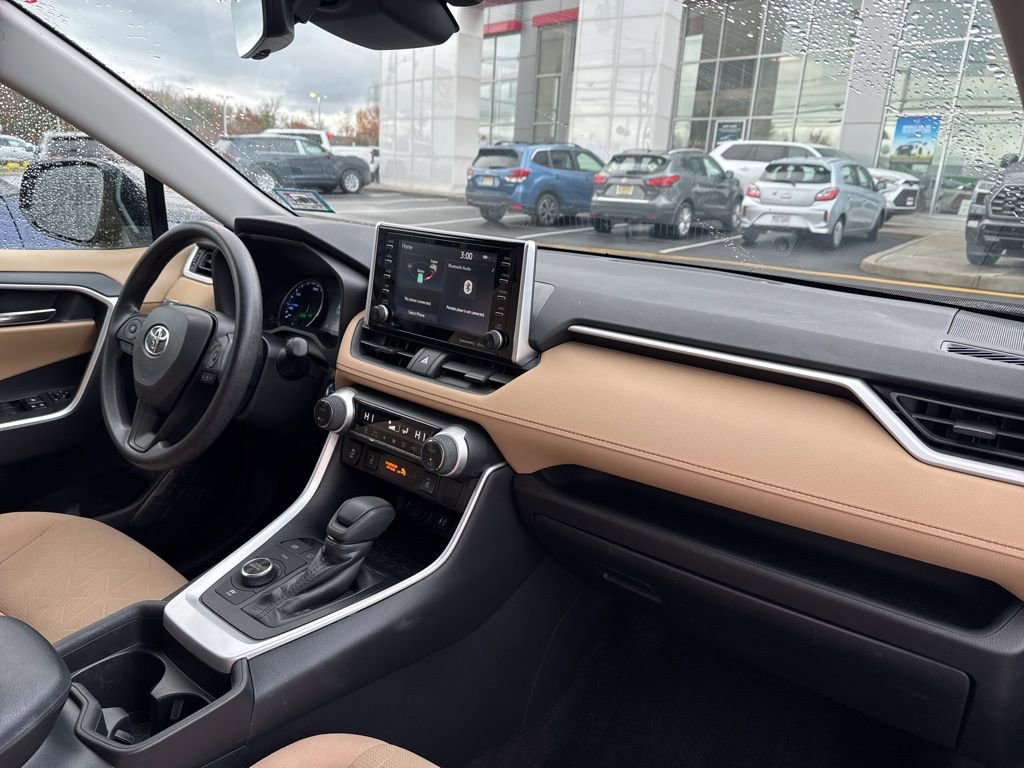 Thumbnail: 2019 Toyota RAV4 - 22