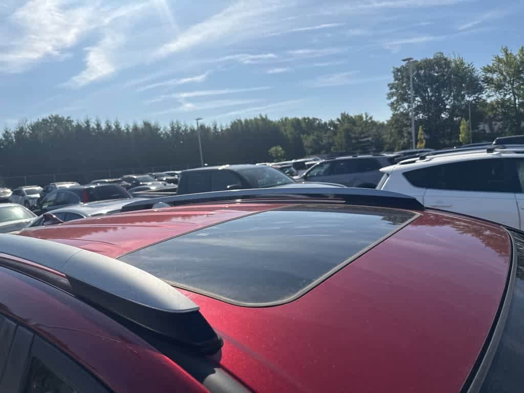 Thumbnail: 2018 Toyota RAV4 - 15