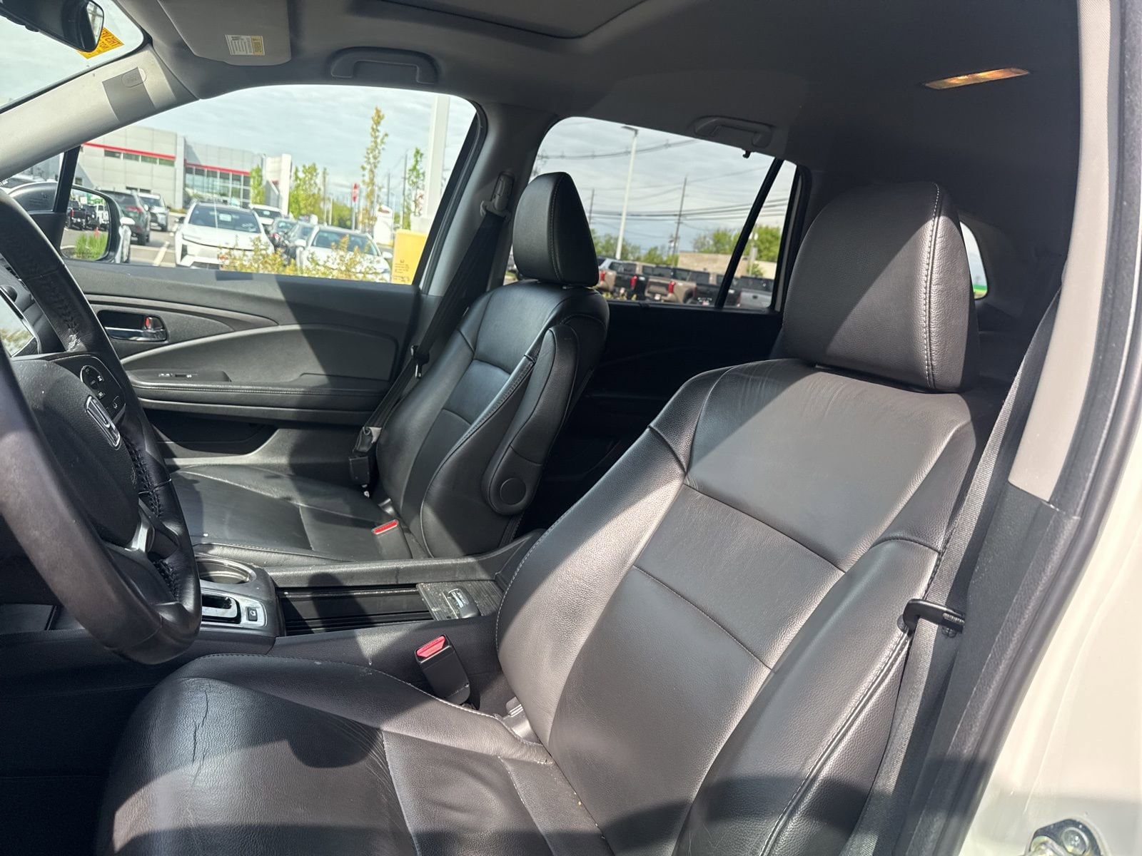 Thumbnail: 2019 Honda Pilot - 19