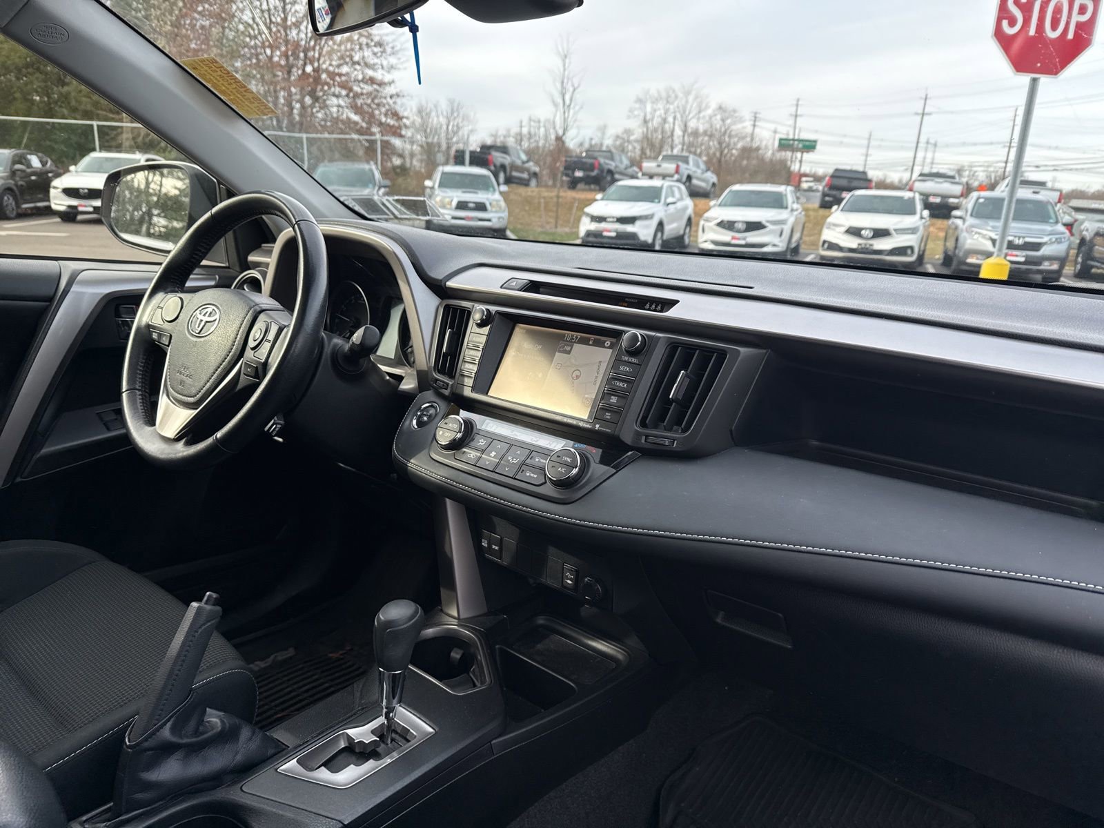 Thumbnail: 2018 Toyota RAV4 - 19