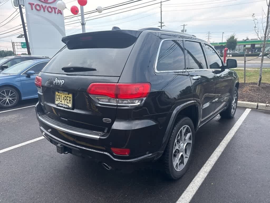 2019 Jeep Grand Cherokee Overland photo 3