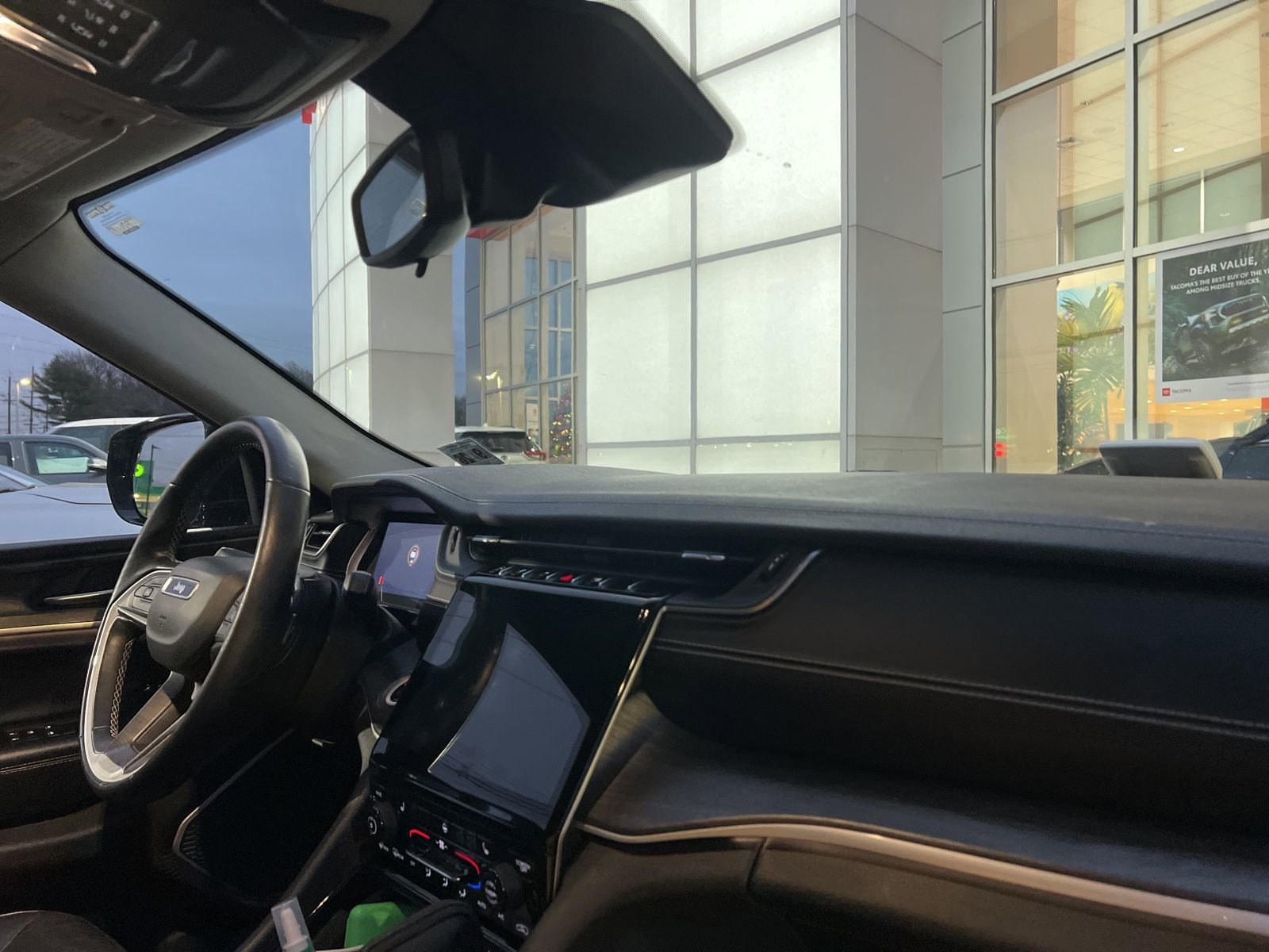 Thumbnail: 2021 Jeep Grand Cherokee L - 15