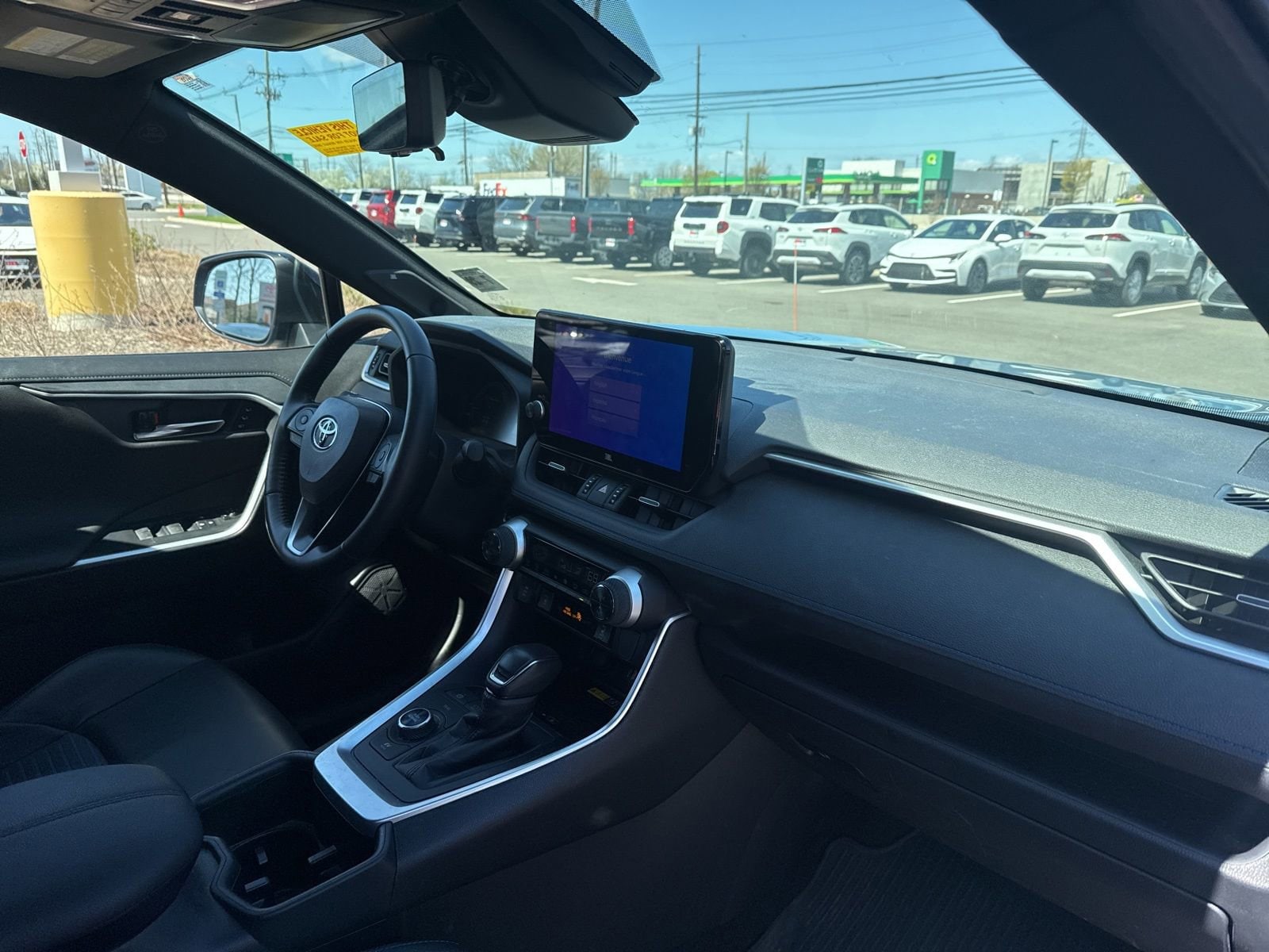 Thumbnail: 2024 Toyota RAV4 - 22