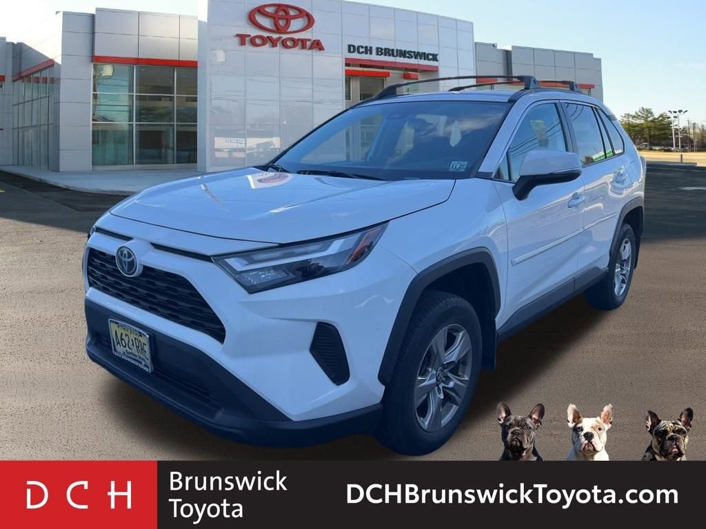 Used 2022 Toyota RAV4 XLE SUV