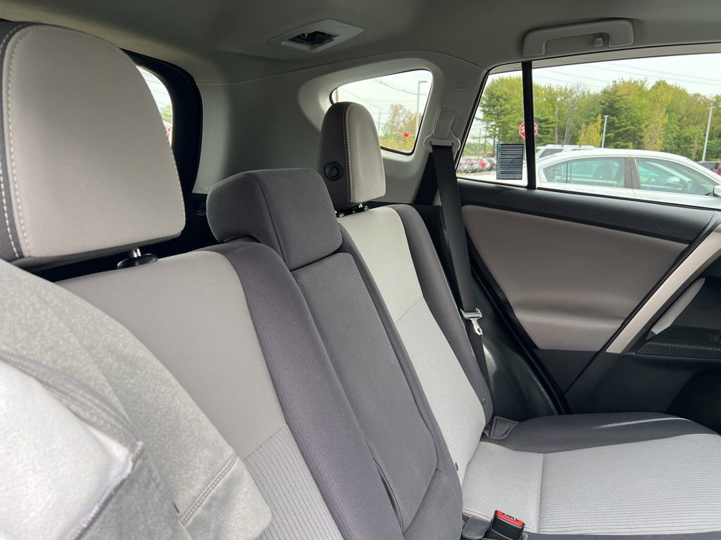 Thumbnail: 2014 Toyota RAV4 - 18