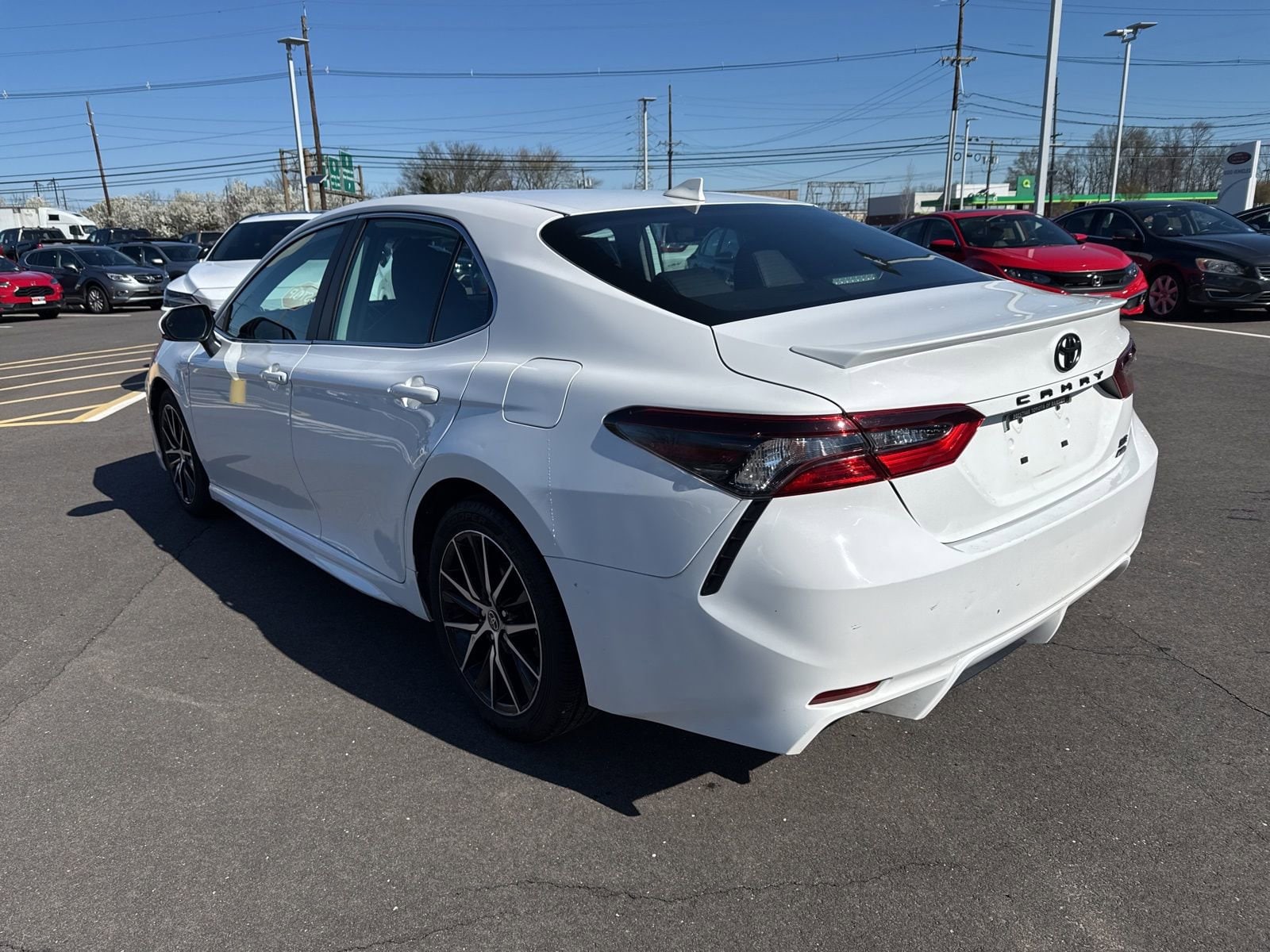 Thumbnail: 2023 Toyota Camry - 14