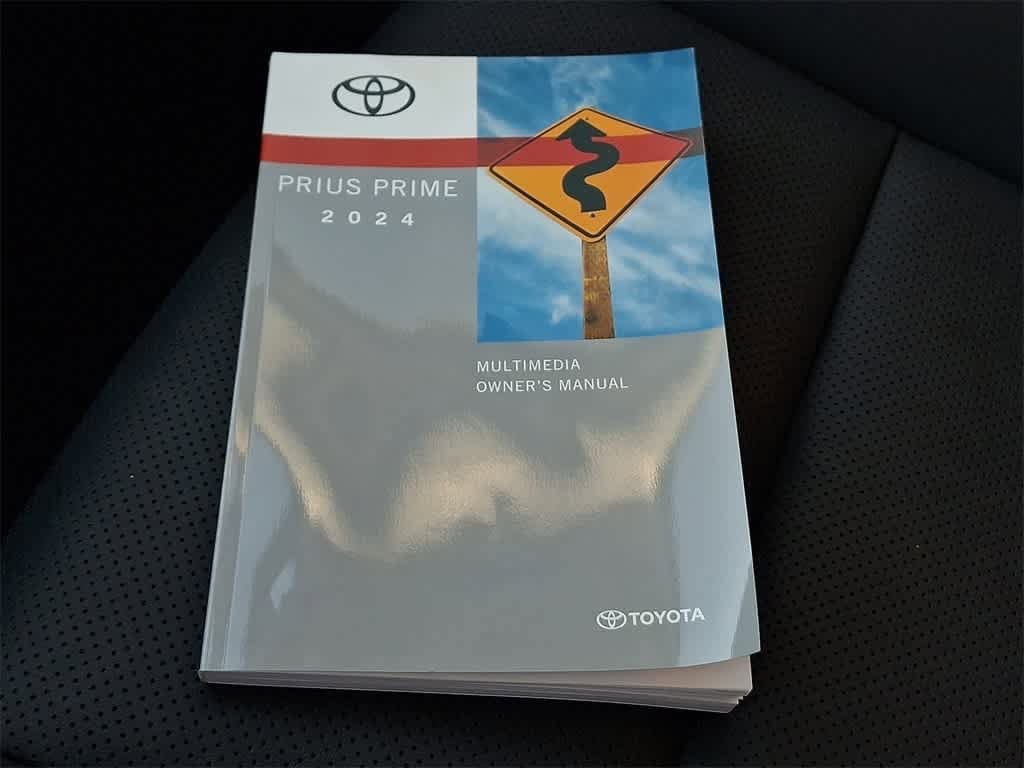Thumbnail: 2024 Toyota Prius Prime - 30