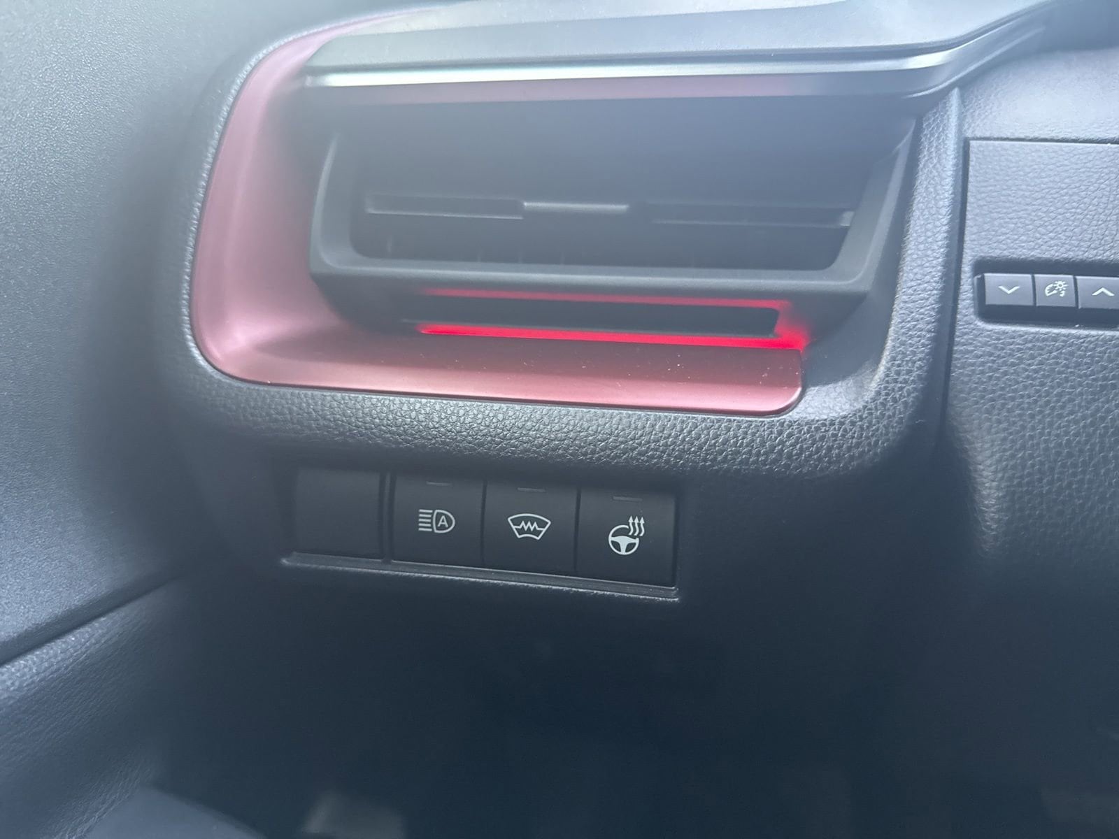 Thumbnail: 2023 Toyota Prius Prime - 31