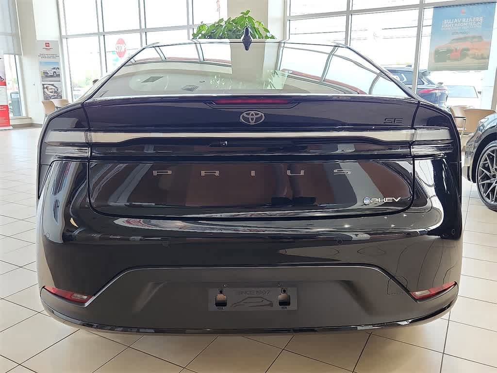 2025 Toyota Prius Plug-in 5