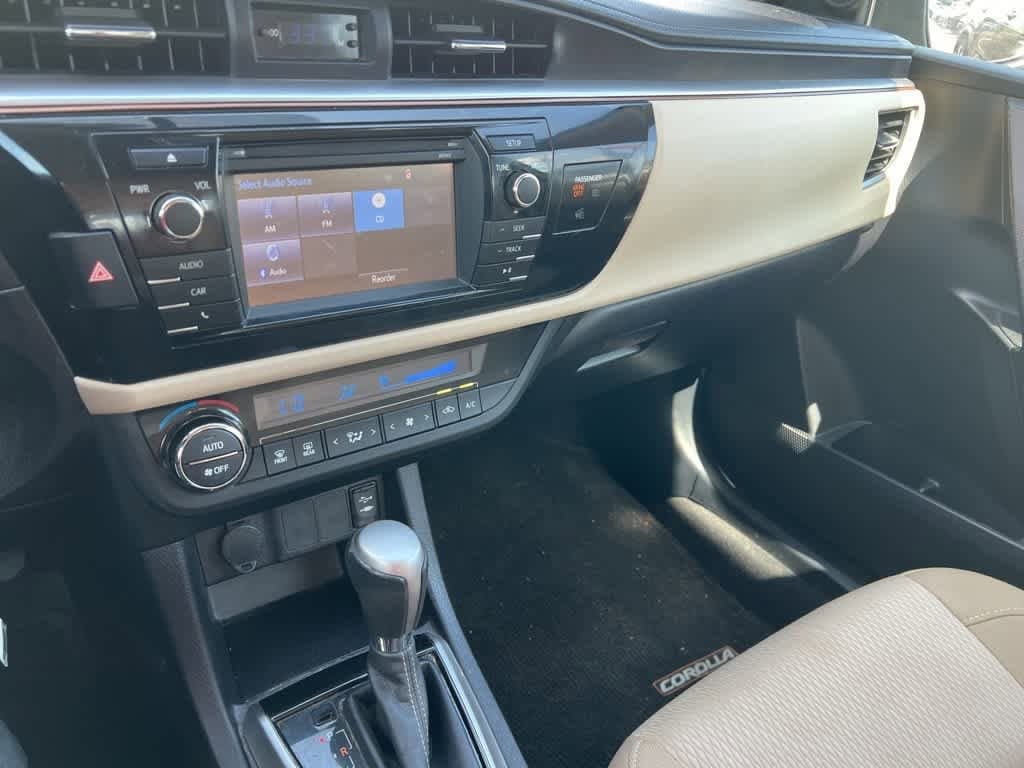 Thumbnail: 2015 Toyota Corolla - 21