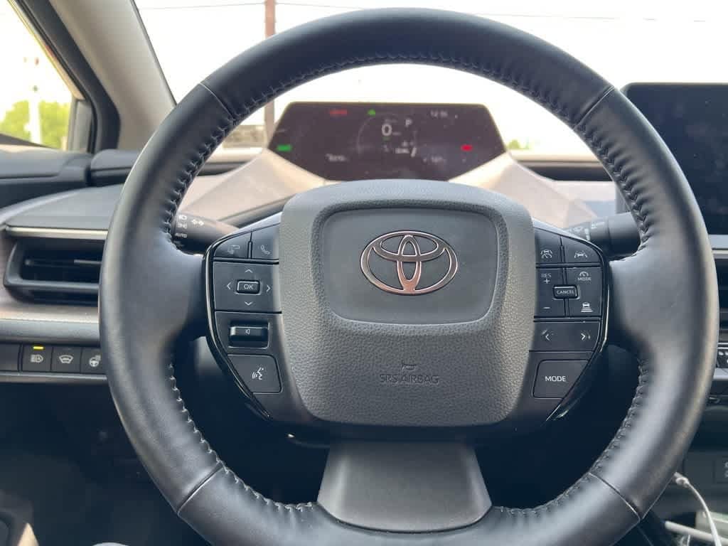 Thumbnail: 2023 Toyota Prius - 15