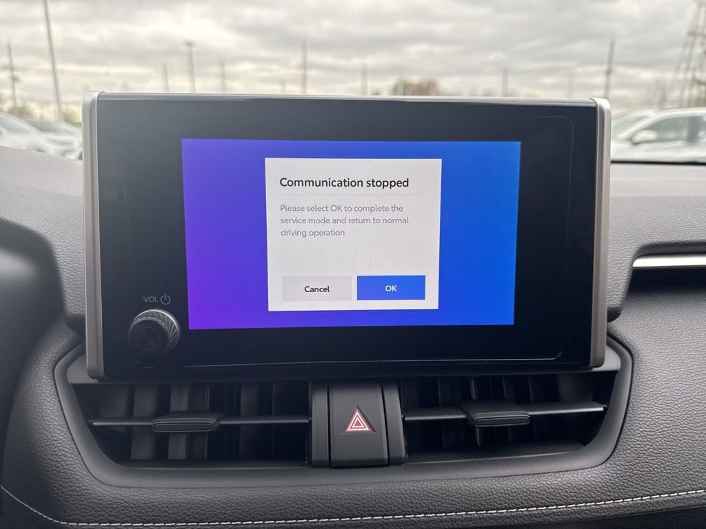 Thumbnail: 2025 Toyota RAV4 - 18