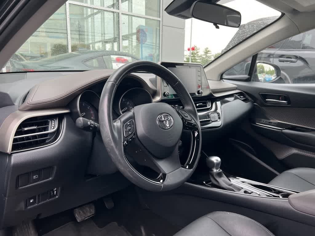 Thumbnail: 2022 Toyota C-HR - 6