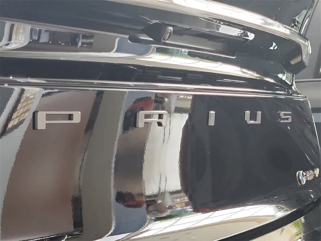 2025 Toyota Prius Plug-in 18