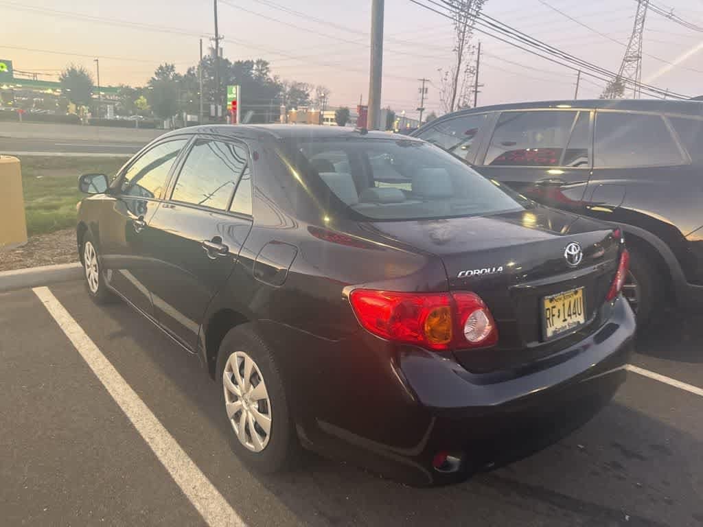 Thumbnail: 2010 Toyota Corolla - 4