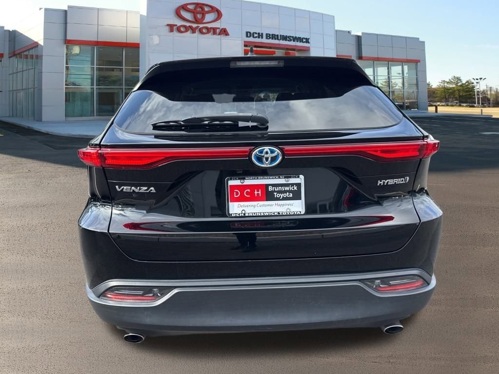 Thumbnail: 2021 Toyota Venza - 6