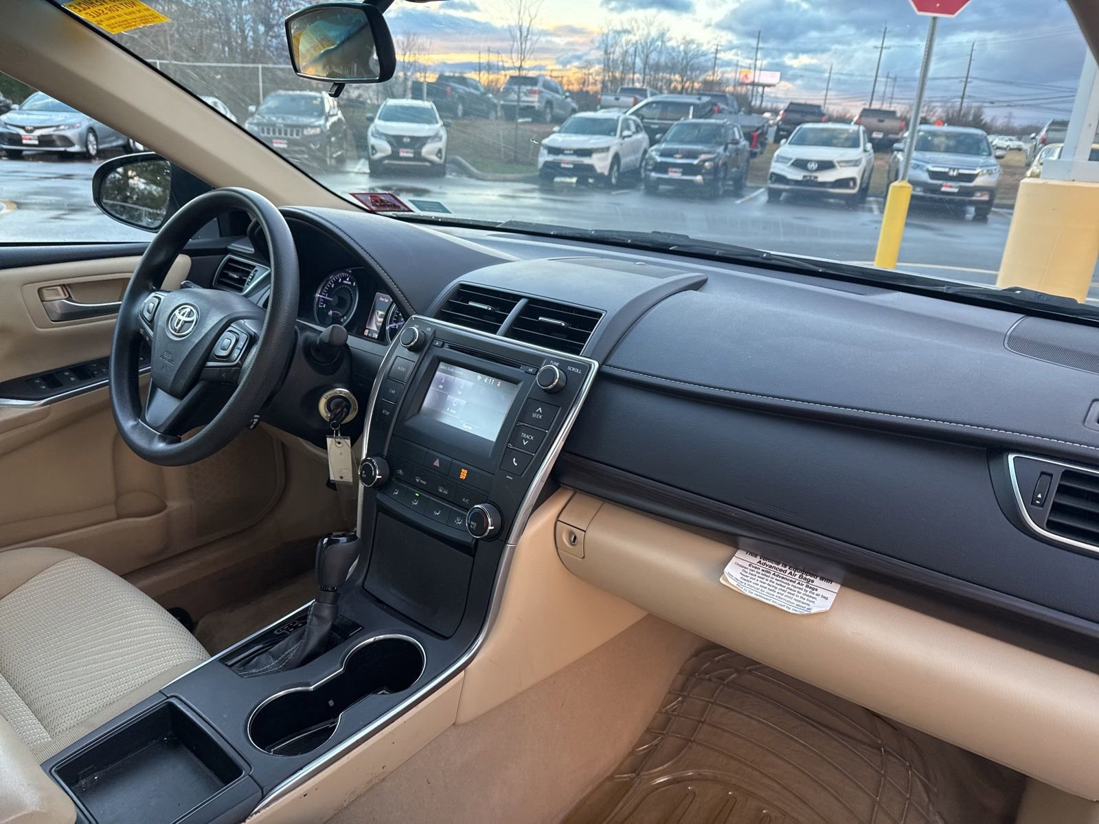 Thumbnail: 2016 Toyota Camry - 20