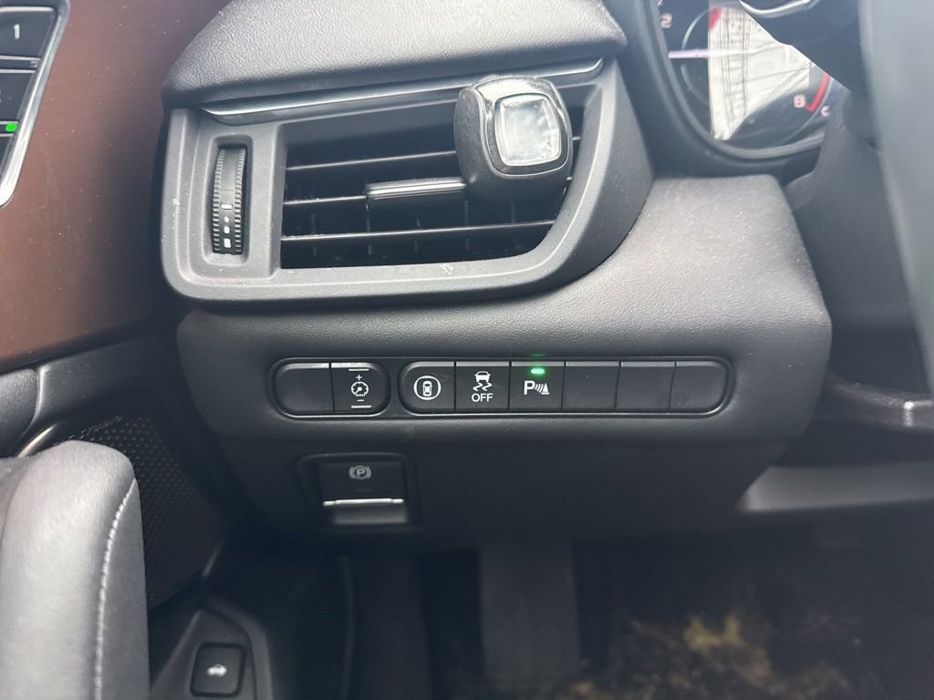 Thumbnail: 2021 Acura TLX - 28